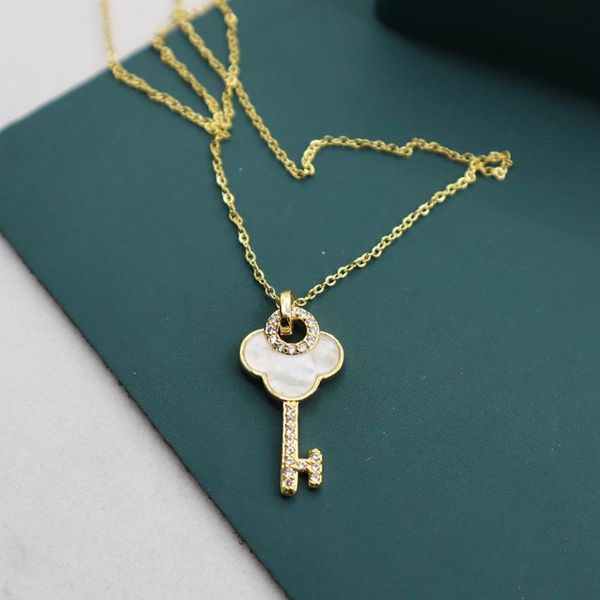 chains 5 pcs fashion gold steel key necklace shape pendant white shell inlaid with zircon, Silver
chains 5 pcs fashion gold steel key necklace shape pendant white shell inlaid with zircon, Silver