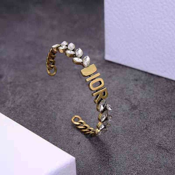d family bracelet / dijia brass letter wheat ear horse eye drill open temperament fashion net red, Golden;silver
d family bracelet / dijia brass letter wheat ear horse eye drill open temperament fashion net red, Golden;silver