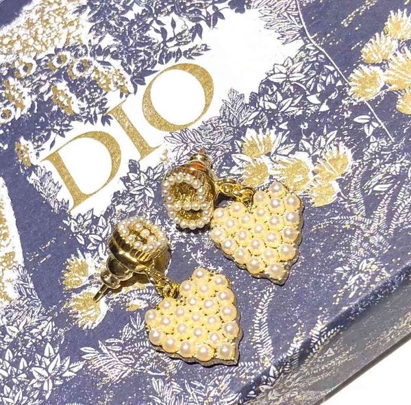 d home dijia new 925 sier needle cd letter love pearl earrings net red same temperament fashion earrings female, Golden
d home dijia new 925 sier needle cd letter love pearl earrings net red same temperament fashion earrings female, Golden