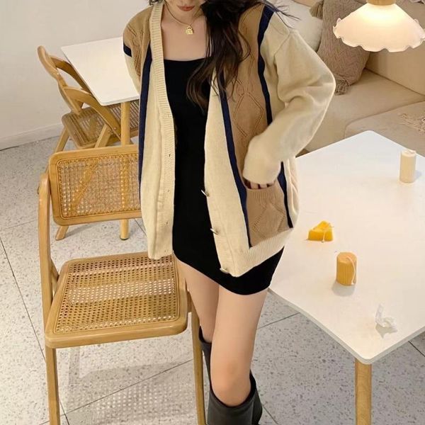 women's jackets in the fall of cardigan coat fashionable striped wool, Black;brown
women's jackets in the fall of cardigan coat fashionable striped wool, Black;brown