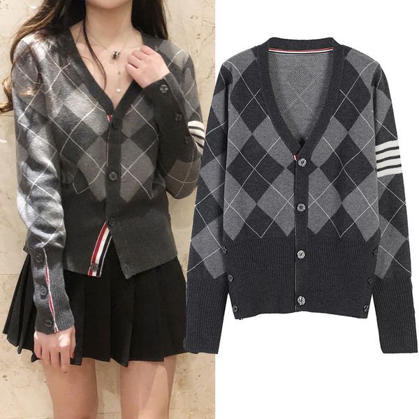 plaid knitted cardigan long sleeve autumn and winter new slim sweater coat female, Black
plaid knitted cardigan long sleeve autumn and winter new slim sweater coat female, Black