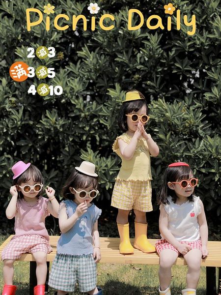girls summer suit 2021 fashion baby solid color short and plaid casual versatile shorts two piece sets clothing, White
girls summer suit 2021 fashion baby solid color short and plaid casual versatile shorts two piece sets clothing, White