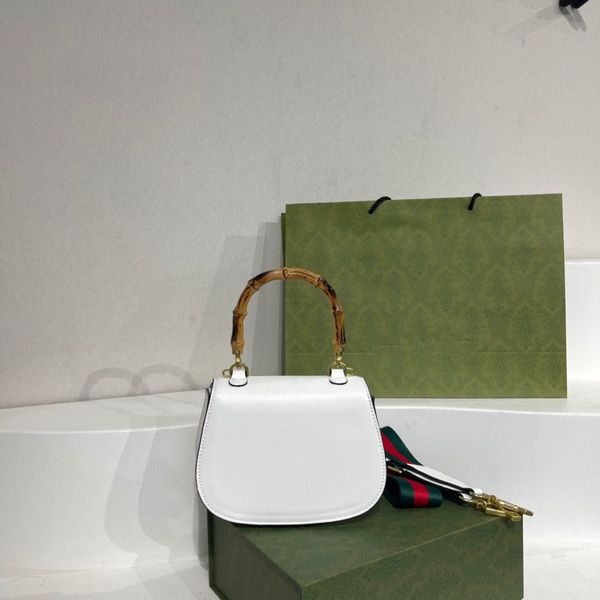 women's luxury designer's bags,2021 women handbags, crossbody bag, fashion rhomboid caviar handbag high-end brand suitable for goi
women's luxury designer's bags,2021 women handbags, crossbody bag, fashion rhomboid caviar handbag high-end brand suitable for goi