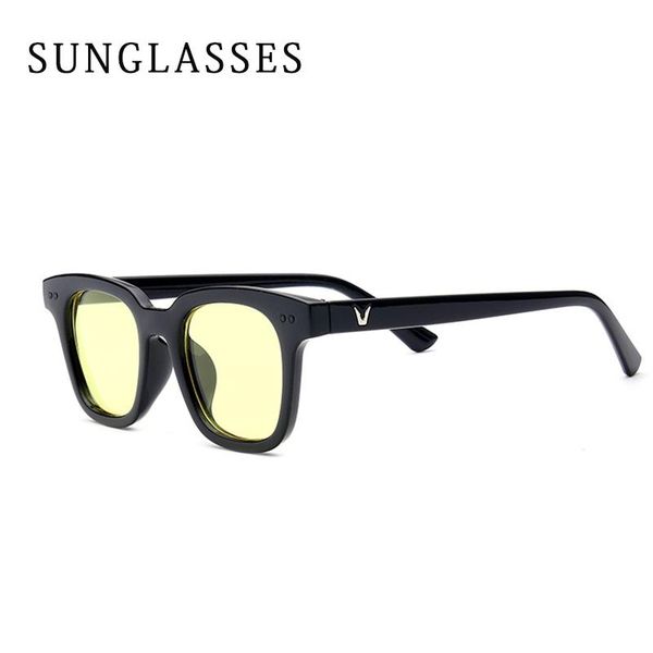 sunglasses fashion trend men and women retro square transparent uv400 gafas de sol cuadradas para hombre y mujer, White;black
sunglasses fashion trend men and women retro square transparent uv400 gafas de sol cuadradas para hombre y mujer, White;black