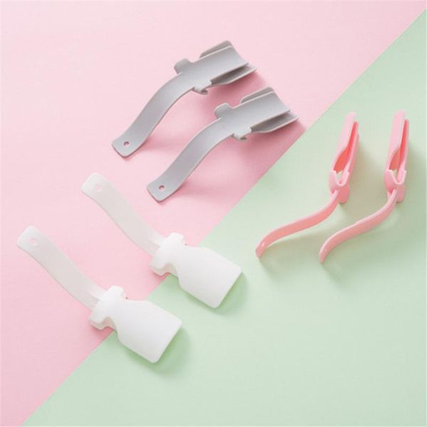 clothing & wardrobe storage 4pcs plastic household shoe horn lifting helper easy on off shoehorn with handled fits for all shoes
clothing & wardrobe storage 4pcs plastic household shoe horn lifting helper easy on off shoehorn with handled fits for all shoes