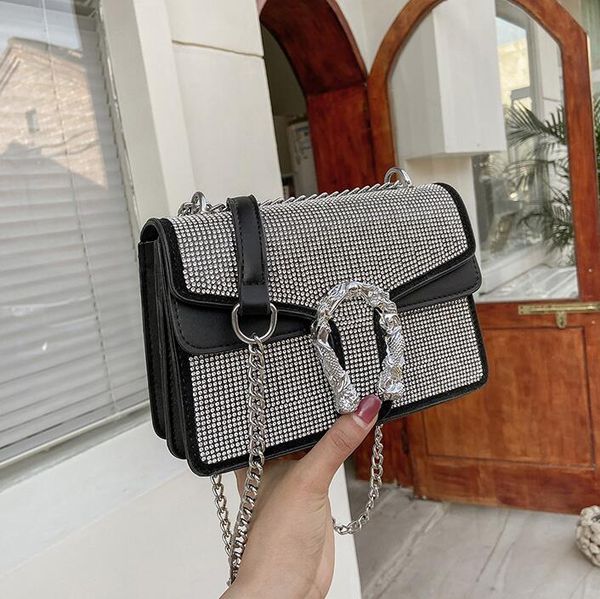 factory wholesale women shoulder bag street fashion diamond chain bags elegant atmosphere contrast leather handbags joker rivet fashions han, Black;red
factory wholesale women shoulder bag street fashion diamond chain bags elegant atmosphere contrast leather handbags joker rivet fashions han, Black;red