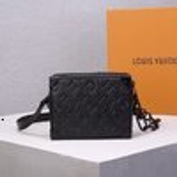 libobo6_1 hv3l m55702 backpacks handbags iconic handles shoulder bags totes cross body bag clutches evening oxidized leather business, Red;black
libobo6_1 hv3l m55702 backpacks handbags iconic handles shoulder bags totes cross body bag clutches evening oxidized leather business, Red;black