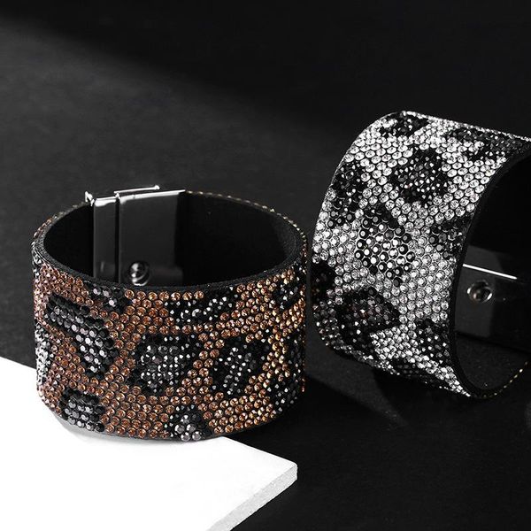 charm bracelets selling western full rhinestone wide leopard pu for women trendy alloy magnet bangles gift wholesale, Golden;silver
charm bracelets selling western full rhinestone wide leopard pu for women trendy alloy magnet bangles gift wholesale, Golden;silver