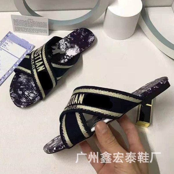 d family's son mother embroidery fashion new leisure wear flat bottomed one line female personality trend outdoor korean slippers 65c0, Black
d family's son mother embroidery fashion new leisure wear flat bottomed one line female personality trend outdoor korean slippers 65c0, Black