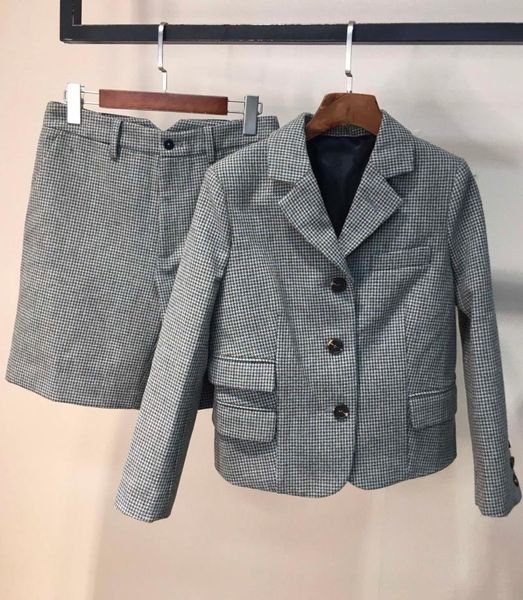 fashion 2021 ladies check wool suit jacket + 2-piece pants 1130 women's two piece, White
fashion 2021 ladies check wool suit jacket + 2-piece pants 1130 women's two piece, White