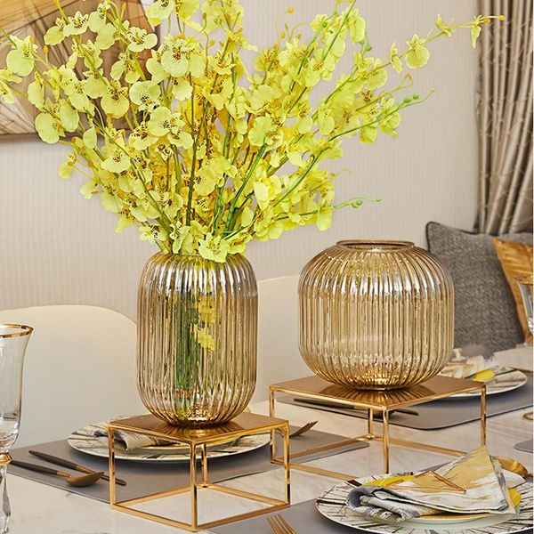 modern living room crystal glass vase flower arrangement coffee dining table home with metal frame bracket decor ornaments vases
modern living room crystal glass vase flower arrangement coffee dining table home with metal frame bracket decor ornaments vases