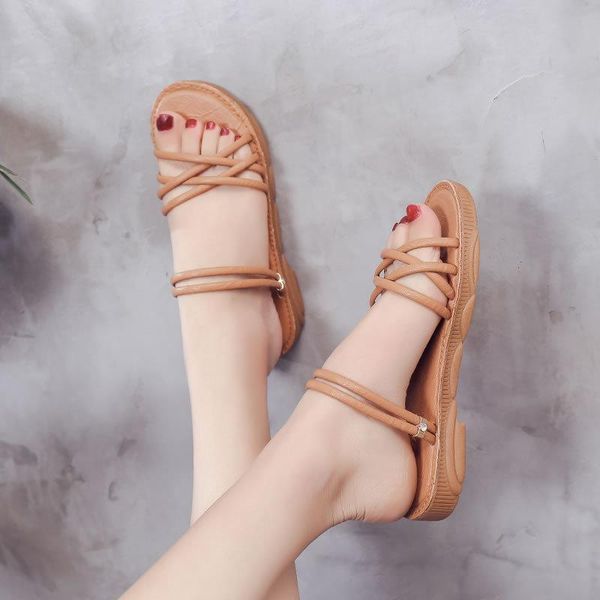 slippers 2021 summer flat thick bottom beach shoes roman sandals women fashion students female cross tie woman, Black
slippers 2021 summer flat thick bottom beach shoes roman sandals women fashion students female cross tie woman, Black