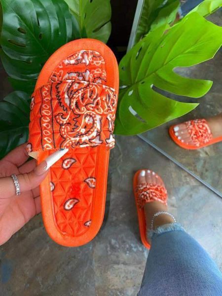 slippers women's sandals 2021 summer fashion candy color breathable beach massage, Black
slippers women's sandals 2021 summer fashion candy color breathable beach massage, Black