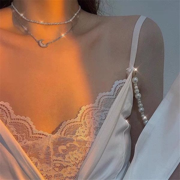 pendant necklaces white moonlight sparkling inlaid zircon fritillary moon gentle simple fashion double clavicle chain necklace for women, Silver
pendant necklaces white moonlight sparkling inlaid zircon fritillary moon gentle simple fashion double clavicle chain necklace for women, Silver