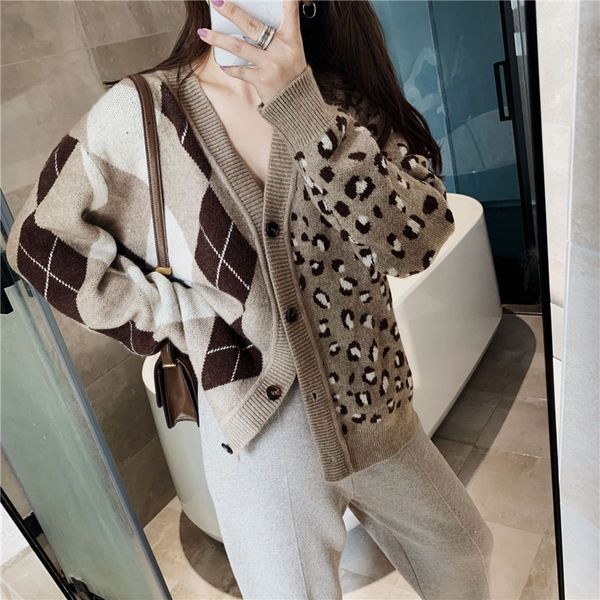 women autumn retro diamond v neck knitted cardigan female thin leopard print argyle double piece oversized sweater 210520, White
women autumn retro diamond v neck knitted cardigan female thin leopard print argyle double piece oversized sweater 210520, White