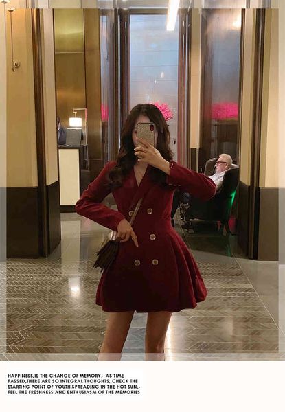 2021 red a line blue women es double breasted notched collar blazer solid chic office lady v neck spring fall elegant mini, Black;gray
2021 red a line blue women es double breasted notched collar blazer solid chic office lady v neck spring fall elegant mini, Black;gray