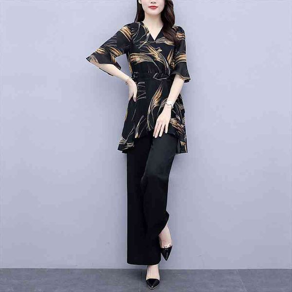 women summer digital printed chiffon blouse loose-fitting drawstring lace-up belt wide-leg pants two-piece set mom suits fashion, Gray
women summer digital printed chiffon blouse loose-fitting drawstring lace-up belt wide-leg pants two-piece set mom suits fashion, Gray