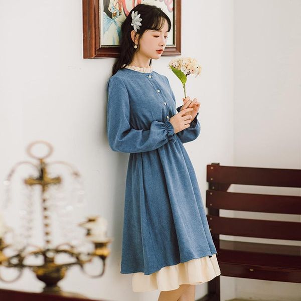 casual dresses vintage long sleeve patchwork thick dress women chic ruffle red ladies 2021 winter fake two female, Black;gray
casual dresses vintage long sleeve patchwork thick dress women chic ruffle red ladies 2021 winter fake two female, Black;gray