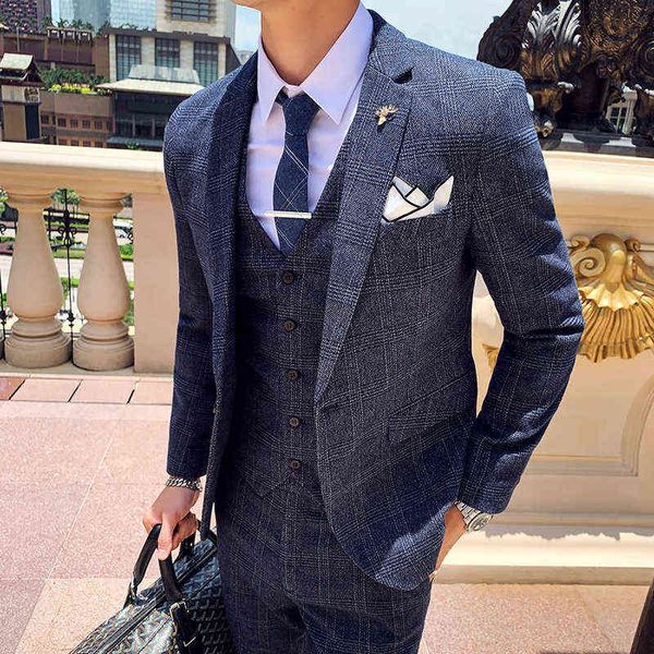 luxury men's suits blazers men's korean plaid three piece slim fitting wedding banquet with groom suit, White;black
luxury men's suits blazers men's korean plaid three piece slim fitting wedding banquet with groom suit, White;black