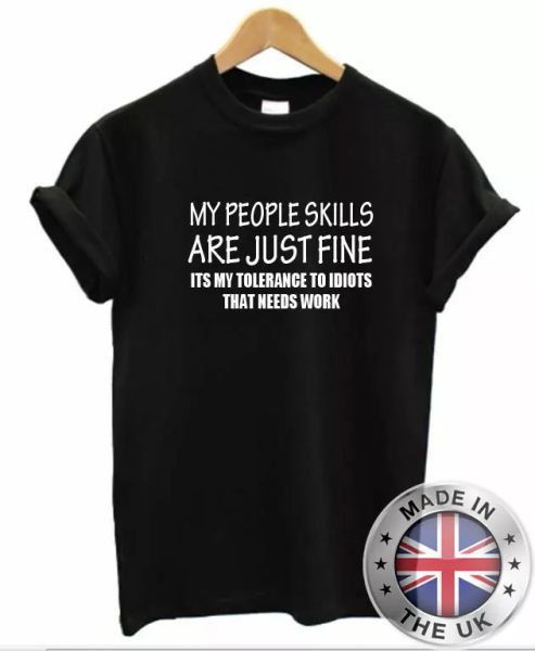 il mio persone competenze are just fine t-shirt uomo donna offensiva maleducato, White;black
il mio persone competenze are just fine t-shirt uomo donna offensiva maleducato, White;black