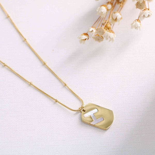 design jewelry decorated titanium steel tag inlaid with fritillaria letter smooth necklace clavicle chain fashion simple neutral style, Silver
design jewelry decorated titanium steel tag inlaid with fritillaria letter smooth necklace clavicle chain fashion simple neutral style, Silver