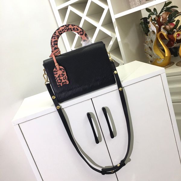 fashion luxurys shoulder bag onthego medium tote women designers handbags by the pool monograms embossing messenger designer bags 689
fashion luxurys shoulder bag onthego medium tote women designers handbags by the pool monograms embossing messenger designer bags 689