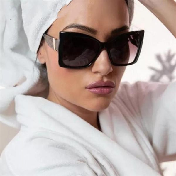 sunglasses 2021 luxury square oversize women brand designer retro sun glasses butterfly gradient goggles coulos uv400, White;black
sunglasses 2021 luxury square oversize women brand designer retro sun glasses butterfly gradient goggles coulos uv400, White;black