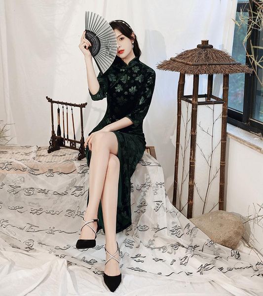 handmade button qipao three-quarter sleeve high-split cheongsam mandarin collar stage show dress for women plus size 4xl 5xl ethnic clothing, Red
handmade button qipao three-quarter sleeve high-split cheongsam mandarin collar stage show dress for women plus size 4xl 5xl ethnic clothing, Red