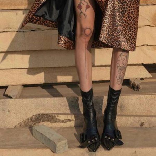 boots mkkhou fashion short boot women 2021 winter black pointy belt buckle slimming middle leather stretch
boots mkkhou fashion short boot women 2021 winter black pointy belt buckle slimming middle leather stretch