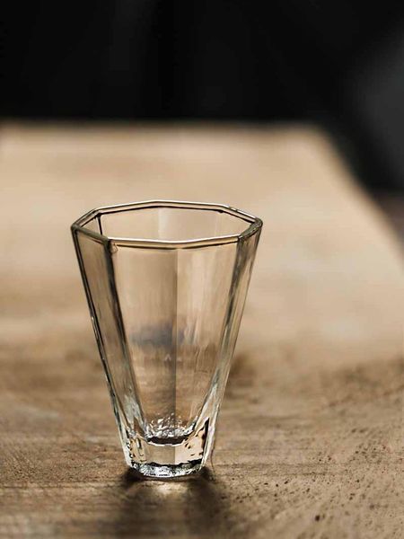 ins popluar handmade glass cup japan style tea transparent octagonal retro drinkware 60ml wine glasses
ins popluar handmade glass cup japan style tea transparent octagonal retro drinkware 60ml wine glasses