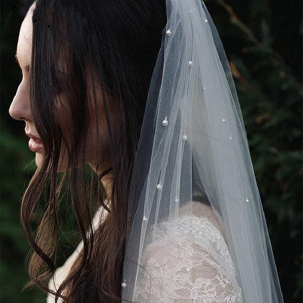 bridal veils elegant long ivory wedding veil with metal comb 2021 pearls soft tulle one layer cathedral accessories, Black
bridal veils elegant long ivory wedding veil with metal comb 2021 pearls soft tulle one layer cathedral accessories, Black