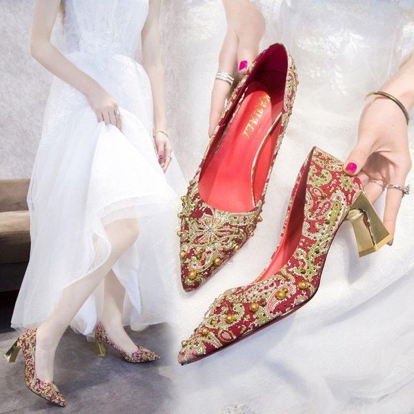 dress shoes women's stiletto heels, chinese style embroidered red wedding for brides, Black
dress shoes women's stiletto heels, chinese style embroidered red wedding for brides, Black