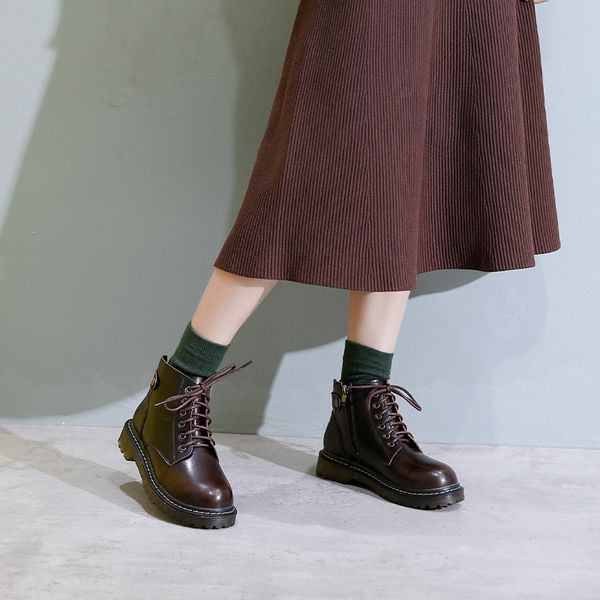 2021 spring and autumn small leather sho women's british college style lace up black oxford sho round head thick heel martin boots
2021 spring and autumn small leather sho women's british college style lace up black oxford sho round head thick heel martin boots