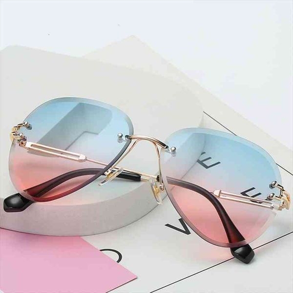 brand design vintage rimless pilot sunglasses women men retro cutting lens gradient sun glasses for female uv400, White;black
brand design vintage rimless pilot sunglasses women men retro cutting lens gradient sun glasses for female uv400, White;black