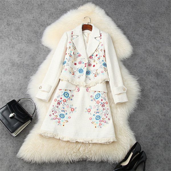 fashion runway designers flower embroidered tweed wool jacket and winter dress woman clothes dressed two pieces, Black;gray
fashion runway designers flower embroidered tweed wool jacket and winter dress woman clothes dressed two pieces, Black;gray
