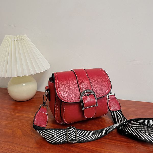 factory direct sale 75% off 2021 autumn new single shoulder messenger women's korean pure color literature and art small qing trendy ba
factory direct sale 75% off 2021 autumn new single shoulder messenger women's korean pure color literature and art small qing trendy ba