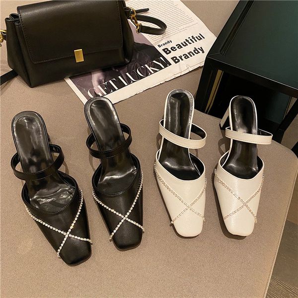 2021 women slippers fashion mules slippers sandals shoes for woman thick heels female slides luxury rhinestone female slippers, Black
2021 women slippers fashion mules slippers sandals shoes for woman thick heels female slides luxury rhinestone female slippers, Black