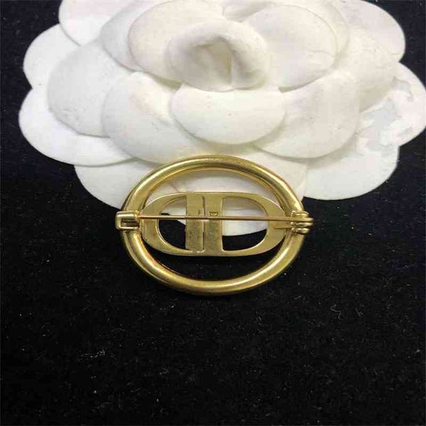 aaa designer jewelry egg shaped brass letter fur clothing accessories brooch pin female cimb, Gray
aaa designer jewelry egg shaped brass letter fur clothing accessories brooch pin female cimb, Gray