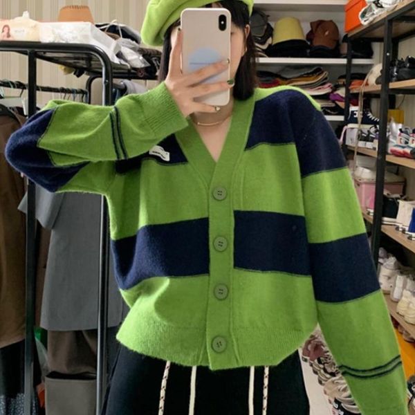 women's knits & tees woman cardigan 2021 autumn v-neck fashion striped design single-breasted loose casual short knitted jacket sweater, White
women's knits & tees woman cardigan 2021 autumn v-neck fashion striped design single-breasted loose casual short knitted jacket sweater, White