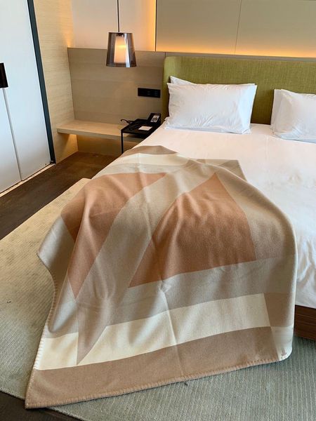 luxury signage blanket real cashmere and real wool comfortable throw blankets thicken weight about 1500g large size 170 * 135cm
luxury signage blanket real cashmere and real wool comfortable throw blankets thicken weight about 1500g large size 170 * 135cm