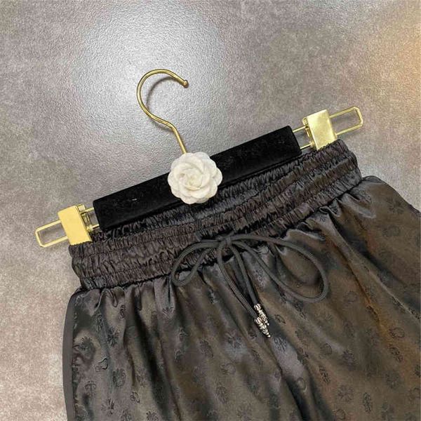 crosin summer new fashion brand cross dark grain ins super fire acetate satin high waist drawstring design short / lo brand m3w7, White;black
crosin summer new fashion brand cross dark grain ins super fire acetate satin high waist drawstring design short / lo brand m3w7, White;black