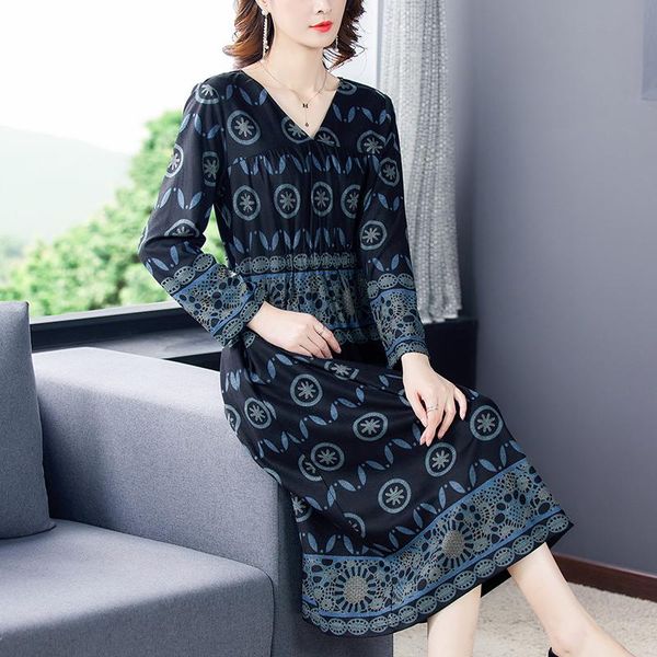 casual dresses autumn vintage boho printed midi 2021 winter 4xl plus size long sleeve dress women elegant bodycon party vestidos, Black;gray
casual dresses autumn vintage boho printed midi 2021 winter 4xl plus size long sleeve dress women elegant bodycon party vestidos, Black;gray