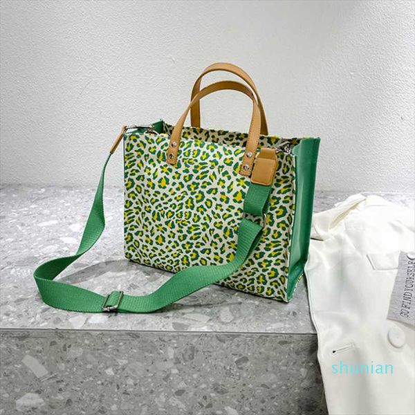 evening bags women's bag 2021 fashion shoulder leopard print canvas large volume handbag one-shoulder 6352
evening bags women's bag 2021 fashion shoulder leopard print canvas large volume handbag one-shoulder 6352