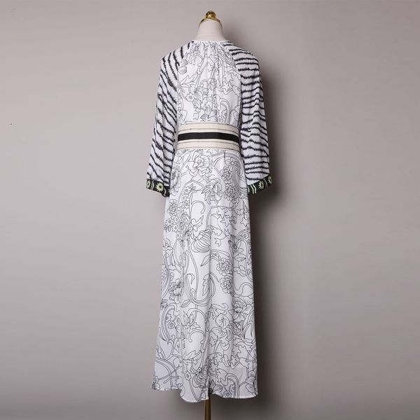 dress seqinyy party plus size 3xl 2021 spring fashion design feminine runway black print long stylish white flowers, Black;gray
dress seqinyy party plus size 3xl 2021 spring fashion design feminine runway black print long stylish white flowers, Black;gray