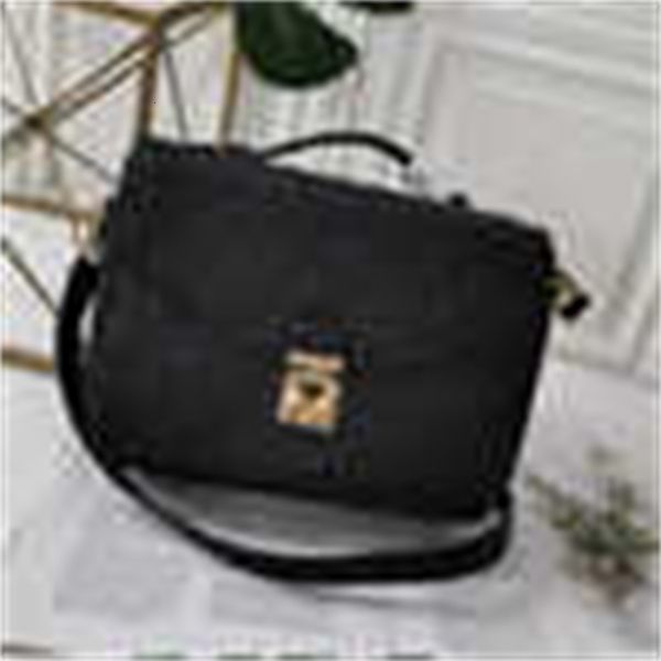 designer luxury m40780 embossed embossed full leather messenger bag ladies handbags iconic handles shoulder bags totes cross body brand
designer luxury m40780 embossed embossed full leather messenger bag ladies handbags iconic handles shoulder bags totes cross body brand