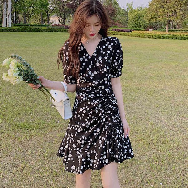 summer trend women fashion black flower printing dresses v-neck mini dress short sleeve kawaii gift party dresses 210515, Black;gray
summer trend women fashion black flower printing dresses v-neck mini dress short sleeve kawaii gift party dresses 210515, Black;gray