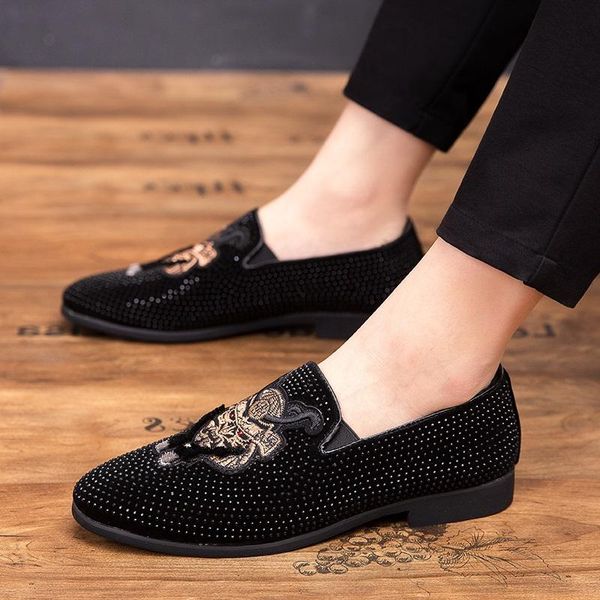 dress shoes luxury designer men's pointed rhinestone embroidery oxford moccasins wedding prom sapato social masculino, Black
dress shoes luxury designer men's pointed rhinestone embroidery oxford moccasins wedding prom sapato social masculino, Black