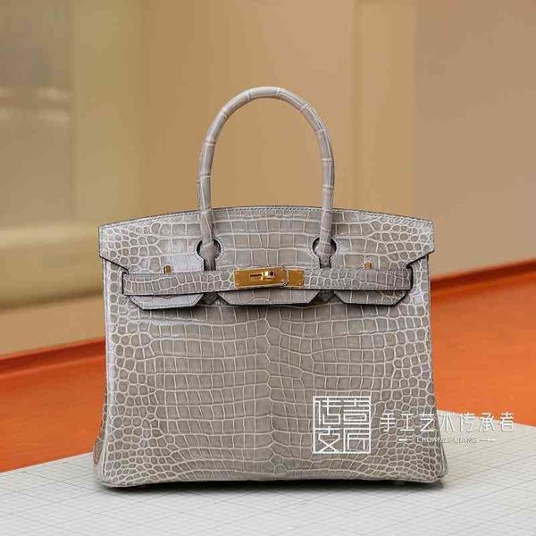 handbags designer pure 2021 manual bag nile crocodile skin turtledove grey bk30cm gold buckle herme handbag
handbags designer pure 2021 manual bag nile crocodile skin turtledove grey bk30cm gold buckle herme handbag