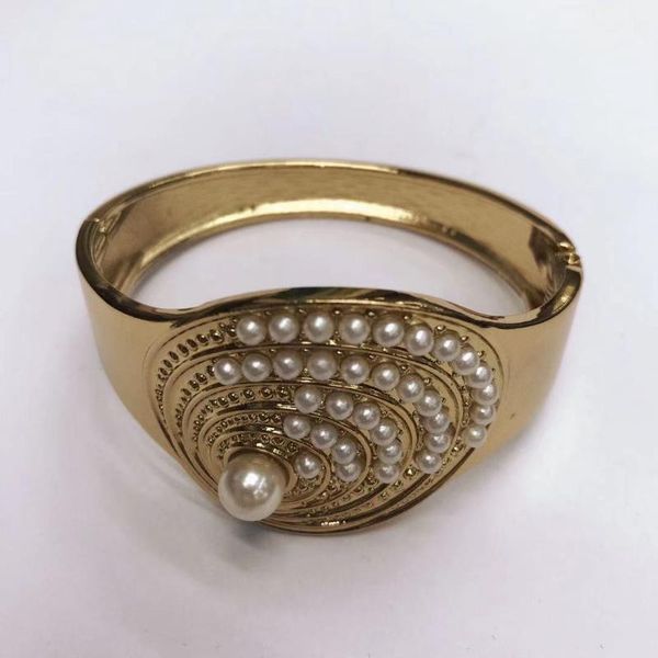 bangle trendy geometry round bracelets & bangles for women charm crystal rose gold color female jewelry accessor, Black
bangle trendy geometry round bracelets & bangles for women charm crystal rose gold color female jewelry accessor, Black
