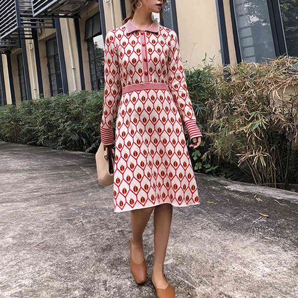 autumn colorful thick geometric ladybug jacquard sweater women es lapel long sleeve knit button a-line winter party, Black;gray
autumn colorful thick geometric ladybug jacquard sweater women es lapel long sleeve knit button a-line winter party, Black;gray